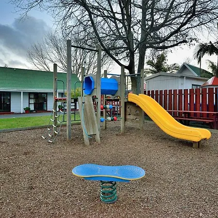 Auckland Northshore Motels & Holiday Park